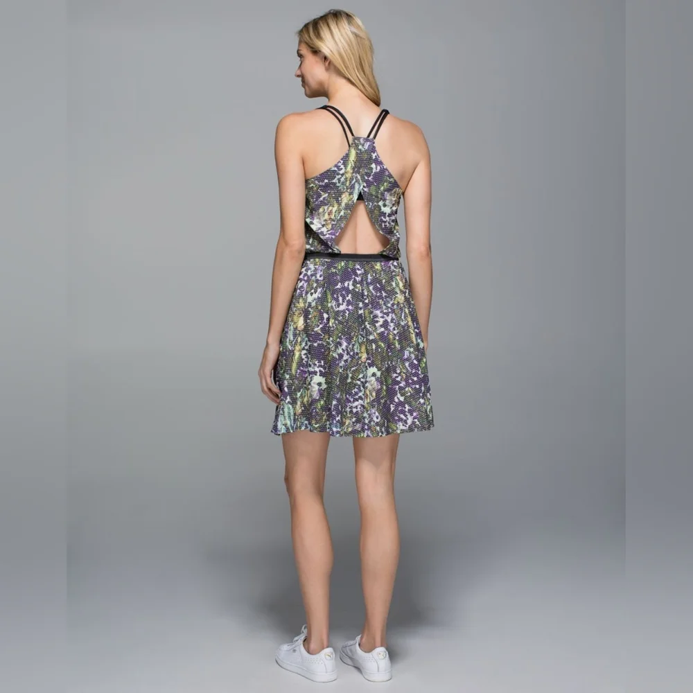 Lululemon - City Summer Dress - Size 4 - Picture 4 of 16